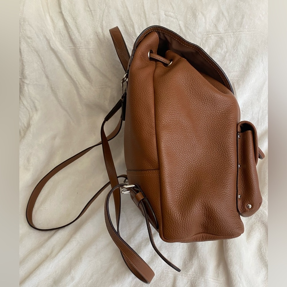 Pebbled leather, large,Coach turnlock Rucksack backpack in saddle brown. - Picture 4 of 9